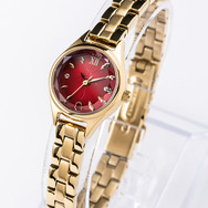 『鋼の錬金術師』コラボレーションアイテム エドワード・エルリック モデル腕時計／14,800円(税別)(C)Hiromu Arakawa/SQUARE ENIX