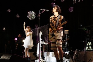 TRUSTRICK2015年の集大成LIVEを開催、神田沙也加×Billyが新曲初披露 画像
