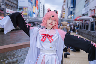 【コスプレ】「にじさんじ」VTuber・笹木咲が「acosta!道頓堀コスプレ祭」に現れた！ 注目レイヤー・狼さん【写真8枚】 画像