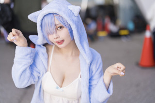 【コスプレ】「リゼロ」レムの猫パーカー&キャミソールが反則級の可愛さ！ 台湾美女レイヤーに注目【写真10枚】 画像