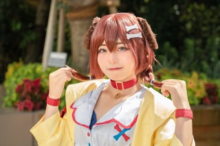 【コスプレ】大好きなホロライブ戌神ころねで初コス！ はにかむ笑顔が愛らしい！ 注目レイヤー・ぽにー【写真8枚】 画像