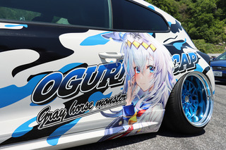 「ウマ娘」「ホロライブ」「ラブライブ！」「アイマス」…260台の“痛車”が集結！ 初夏のスキー場でイベント開催 画像