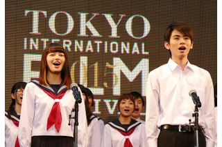 映画「桜ノ雨」が東京国際映画祭で合唱イベント　ボカロの名曲が六本木に響く　 画像