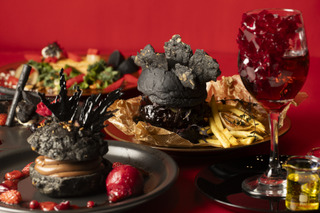 「ゴジラ」生誕70周年記念アート展が六本木ヒルズで開催中！ オリジナルメニュー＆アイテムも登場 画像