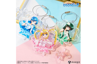 「ぴちぴちピッチ」るちあ、波音、リナらがキラキラなシアーフリルドレス姿に♪ 描き下ろしグッズを多数ラインナップ 画像