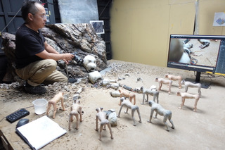 待望の続編『JUNK WORLD』日本語でさらにわかりやすい！ でも“ゴニョゴニョ語”も健在 【堀貴秀監督インタビュー】 画像