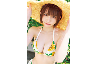 コスプレイヤー・えなこの“ひまわり水着”が眩しい♪「ヤングアニマルWeb」グラビアに登場 画像