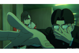 夏アニメ「ダンダダン」モモとオカルンが金の玉が出ると噂の団地に向かうが…金太が尾行してきて!? 第22話先行カット 画像