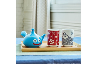 『ドラクエ』和風な「スライム湯のみ」が可愛い！青海波と花小紋、2つの柄を風流にデザイン 画像