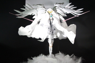 「ウイングガンダムゼロ クロークドカスタム」「フリーダムガンダム」も！ ガンダム・仮面ライダー・ワンピースなどフィギュア大集結！【「TAMASHII NATION 2025」レポ／ガンダム編】 画像