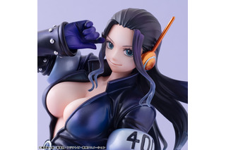 「ワンピース」大胆ボディのニコ・ロビン、キュート＆セクシーに立体化♪ 前から見ても後ろから見ても迫力の造形にドキドキ！ 画像