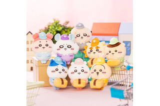 「ちいかわ」こんなんさァッッ絶対欲しいじゃん♪ ハチワレ、うさぎが配達員さんに！「ちいかわマーケット」5周年限定マスコット登場 画像