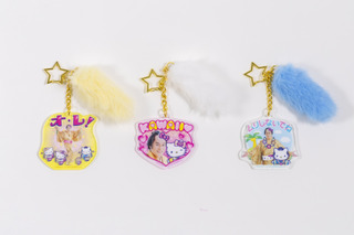 ハローキティが松平健とコラボ！ マツケン×キティの平成ギャルグッズがファミマから登場♪ 画像