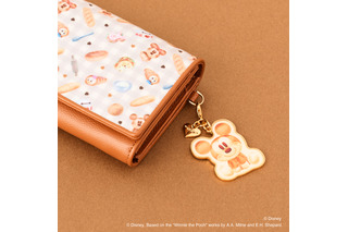 ミッキーやミニーが“美味しそうなパン”に♪ 財布やチャーム、バッグが登場！「Nuiパン」×Samantha Thavasa Petit Choiceコラボ 画像