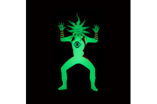 なんだこれは！「タローマン」光る“蓄光仕様”のフィギュアマスコットが再登場♪ カプセルトイ発売 画像