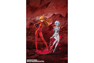 「エヴァ」レイ、アスカが1/7スケールフィギュアになって登場！ キャラデザを手掛けた貞本義行氏のイラストを立体化 画像