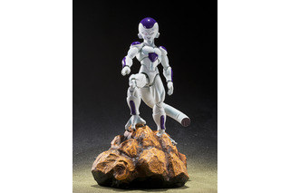 「ドラゴンボールZ」フリーザ 第四形態が可動フィギュアに！表情パーツを変えて劇中の激闘も再現できる、美麗造形に注目！ 画像