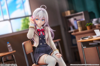 「ロシデレ」アーリャが制服姿で立体化！教室の隣の席で、ボソッと何かを囁いてくれそうなシチュエーションがたまらない♪ 画像