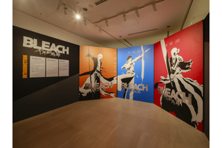 一護の斬魄刀“斬月”の実物大レプリカも展示！ 「BLEACH 千年血戦篇」特別展示がアニメ東京ステーションにて開幕 画像