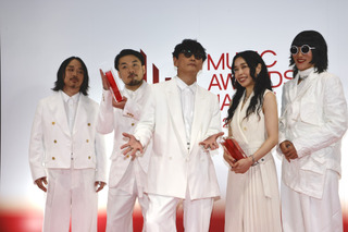 サカナクション 8冠達成！レッドカーペット＆授賞フォト公開！ 「MUSIC AWARDS JAPAN 2026」で喜びのコメントも 画像
