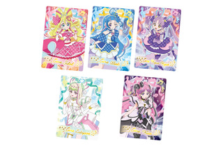 「キミプリ」「わんぷり」の描き下ろしカードも収録♪ 「映画名探偵プリキュア」のキラキラカードグミが登場！ 全23種のうち4種は光り輝くホロレアカード 画像