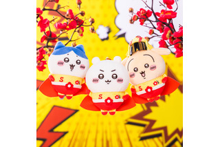 「ちいかわ」スッパイマン姿がかわいすぎる♪ 話題のコラボパッケージが待望の商品化！マスコットやTシャツなど全5アイテム登場 画像