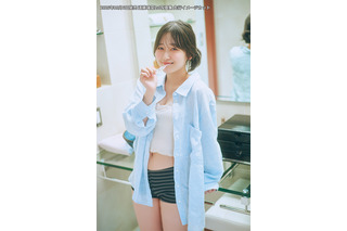 「ラブライブ！」声優・遠藤璃菜、素っぽい部屋着に制服、王道白ワンピースまで…1st写真集発売！2ショット写メ会＆サイン会も【10月6日発売】 画像