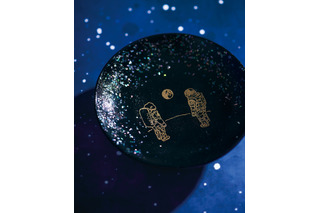 “手のひらに宇宙を”「宇宙兄弟」の世界を日本の伝統工芸で表現☆宇宙や星空、兄弟をイメージしたガラスや越前漆器が登場 画像