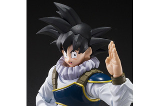 「ドラゴンボールZ」ヤーラット星での修業を終えた悟空の姿をフィギュア化！ 新規造形で再現された「超サイヤ人」状態のパーツでド派手なアクションも思うがままに！ 画像