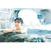 声優・小林愛香、露天風呂でくつろぐ姿も…2nd写真集「hikari」から新規先行カットが5点公開 画像