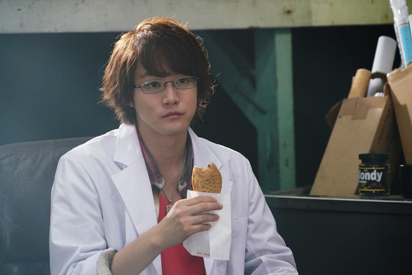 映画「東京喰種」新規場面カット公開 西尾錦役の白石隼也、ウタ役の 