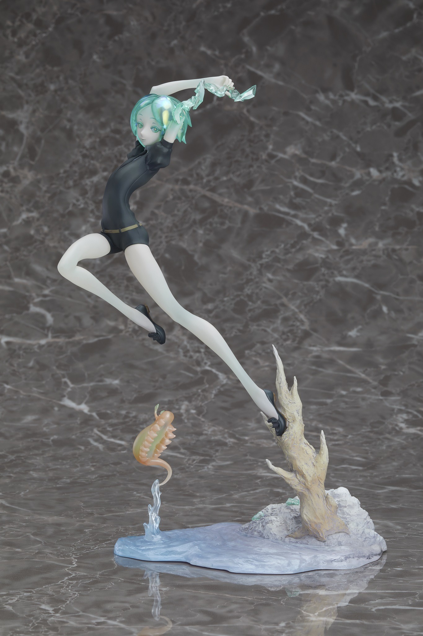 宝石の国」僕ってやっぱりカワイイ フォスが1/8スケールフィギュア化 