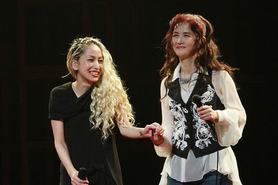 中島みゆきライブに中島美嘉サプライズ登場 「ヤマト2199」EDをふたり