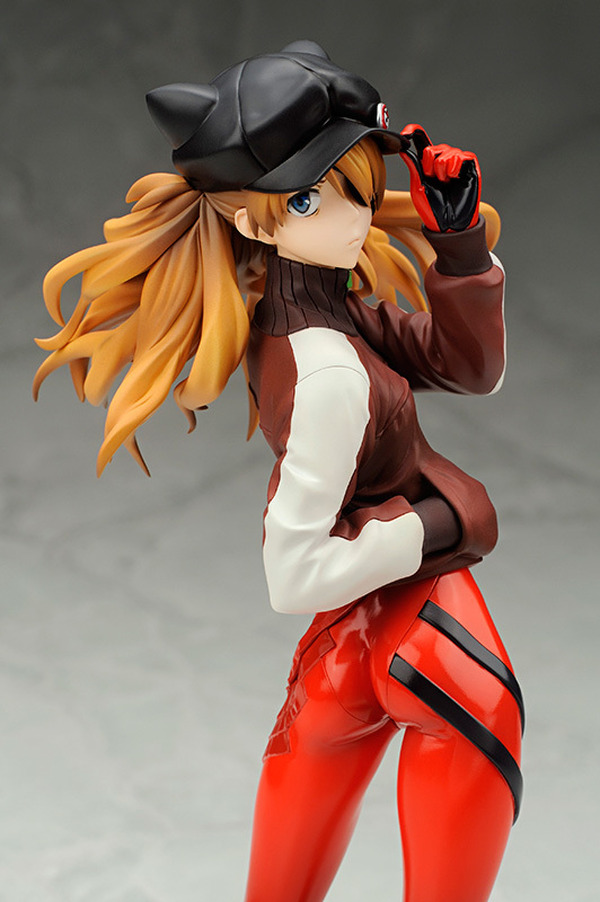 エヴァ」式波アスカ（ジャージver.）フィギュア復刻！ 全世界に向けた 