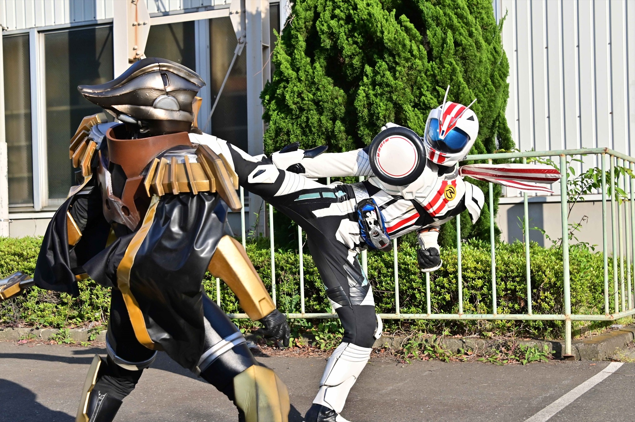 新品  仮面ライダードライブ  DXマッハドライバー炎  変身ベルト  海外版 新品 仮面ライダードライブ DXマッハドライバー炎 変身ベルト 海外版