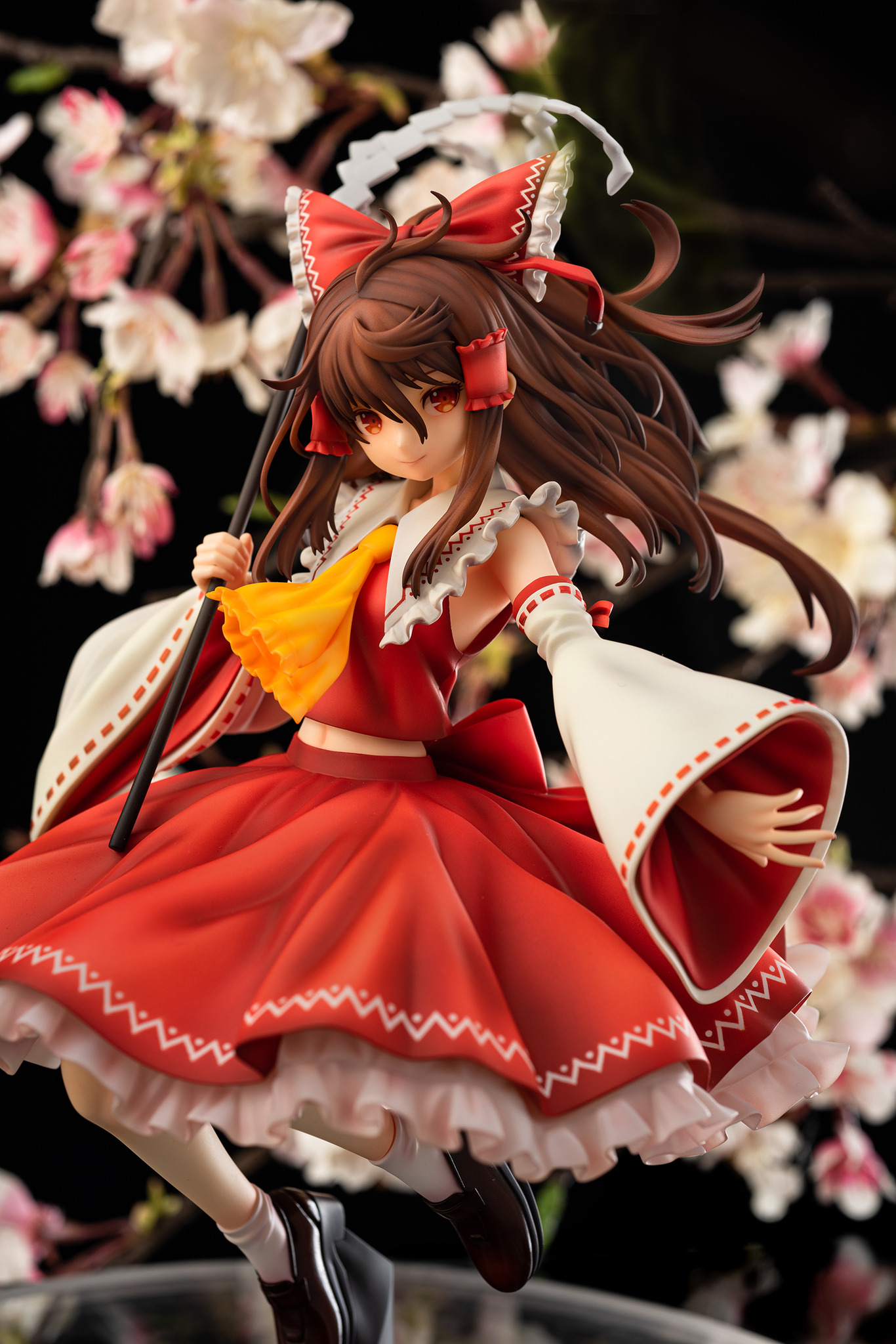 東方Project」楽園の素敵な巫女“博麗霊夢”が立体化！フリルも優美に 