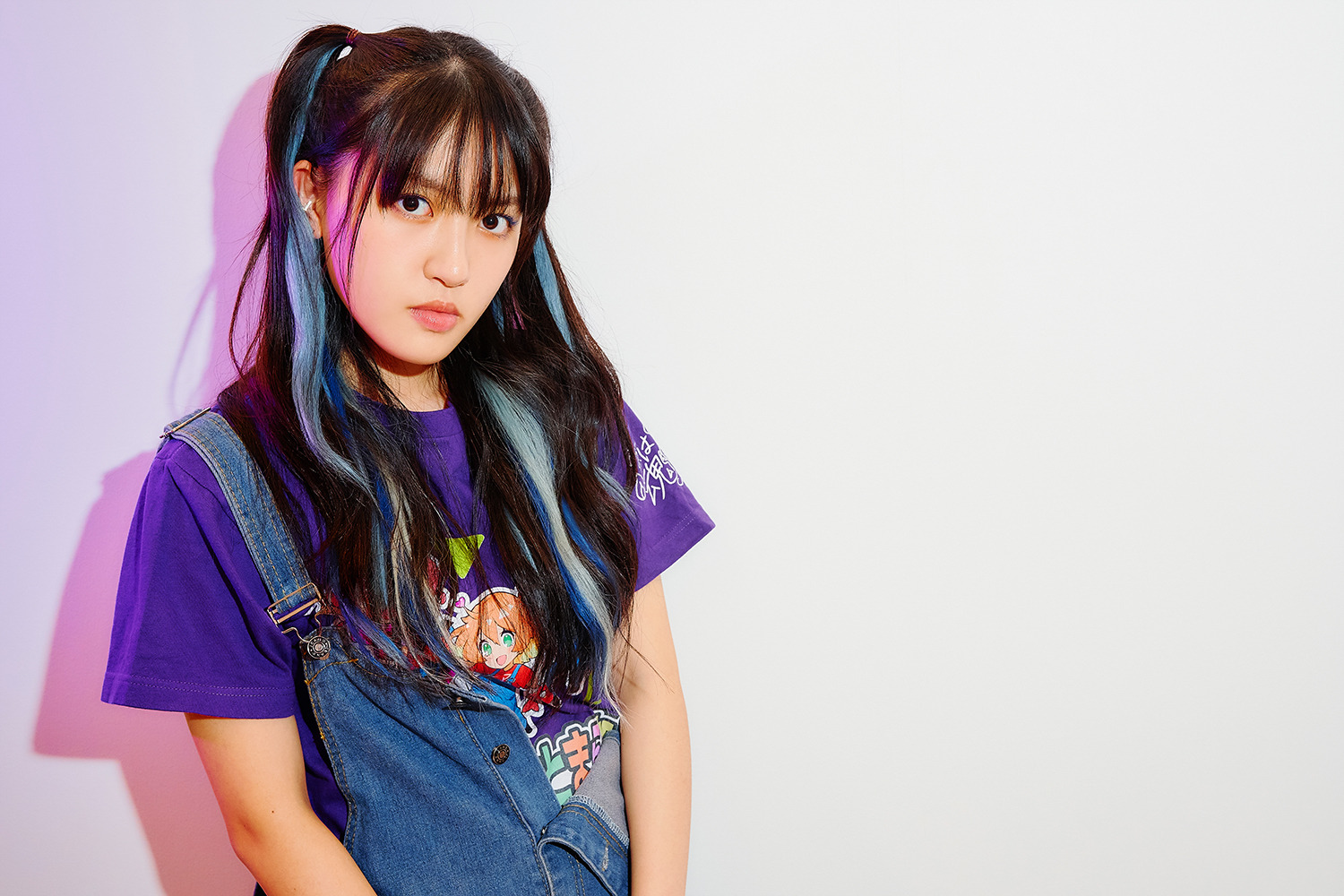 アニメスタイル人物画 紫色の衣装 限定1点】90年代アニメ風地雷系女の子【nizimaLive/VTS対応