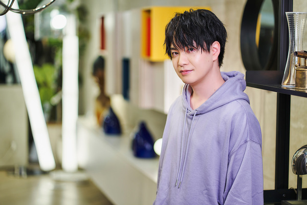 小林裕介にとって“音楽は酸素”―2021年に聴いた曲・好きな曲を「Spotify 