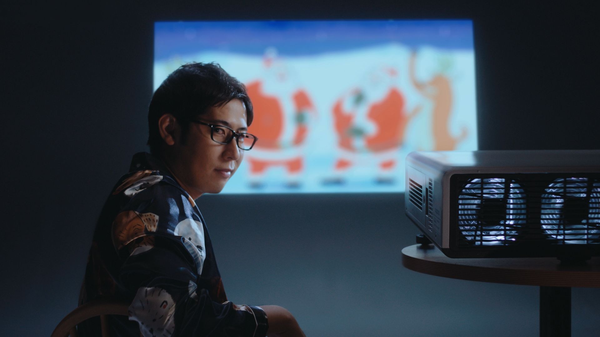 声優・白井悠介が逆立ちして踊って空を跳ぶ!? ChatGPT活用した