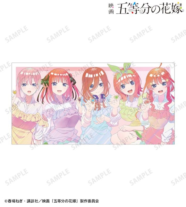 映画「五等分の花嫁」五つ子たちが制服エプロン姿で“あーん 