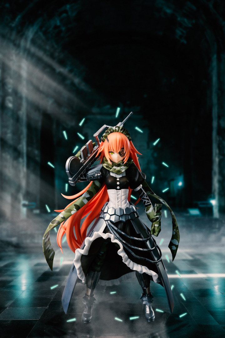 大胆な生足に釘付け！「オーバーロード」艷やかなアルベド＆凛々しい  