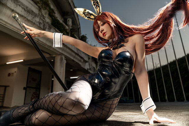 【NIKKE/ノワール】コスプレ　バニーガール コスプレ】褐色バニーガールはお好きですか？ボンテージ＆編みタイツが