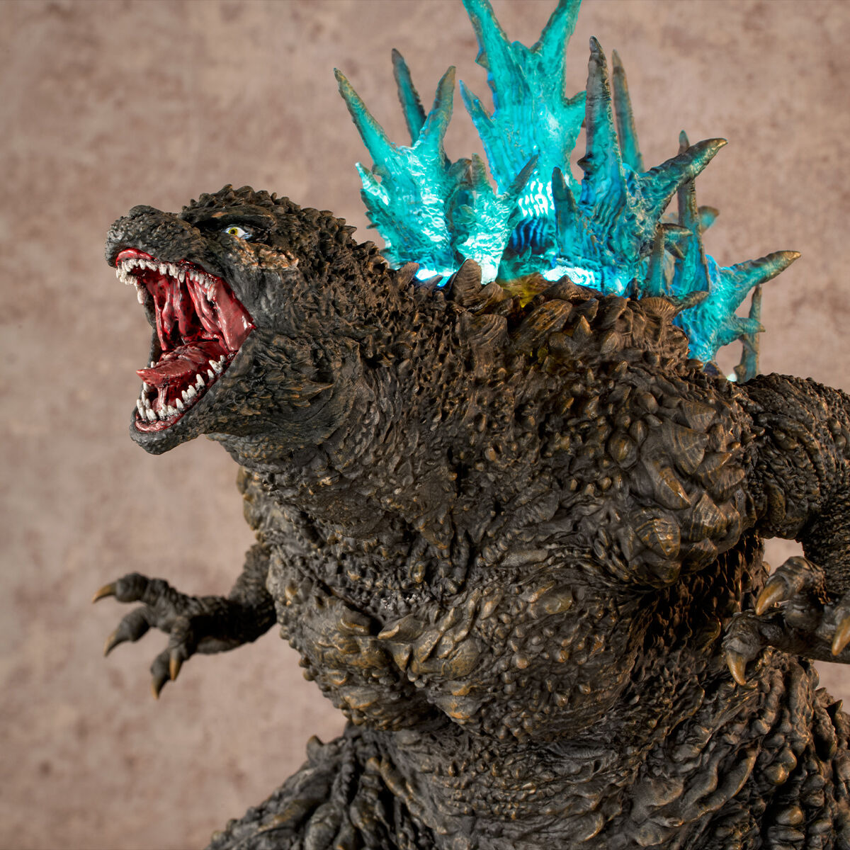 ゴジラ-1.0」発光！咆哮！ 銀座強襲時のゴジラが立体化！ LED発光 