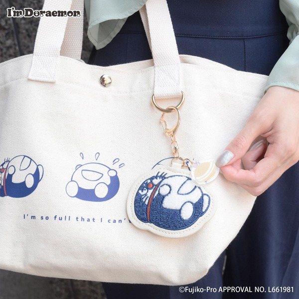 お腹いっぱいの「ドラえもん」がキュート♪ トートバッグや刺繍ポーチ 