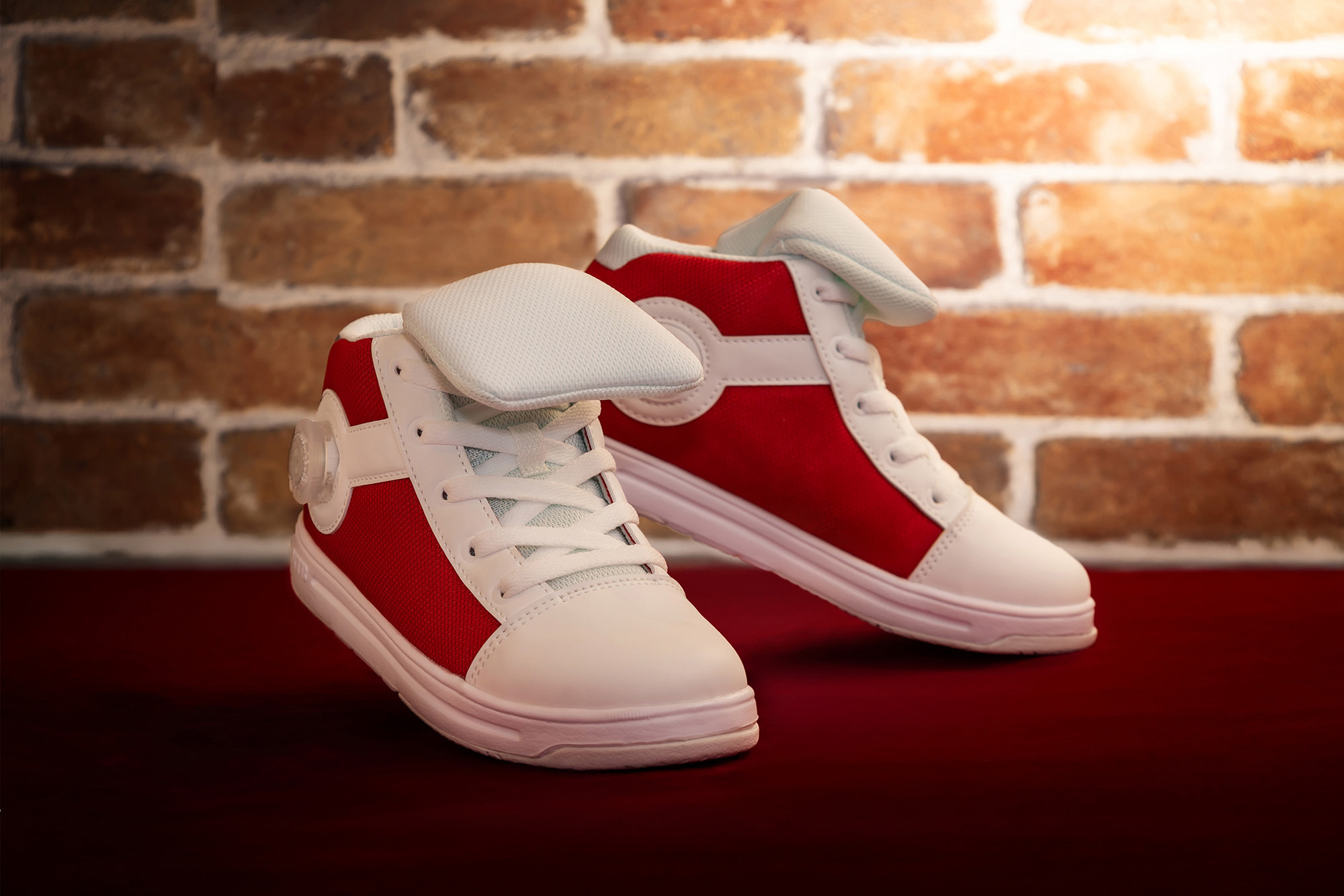 いっけぇぇ!!「名探偵コナン」の“キック力増強シューズ”再販決定