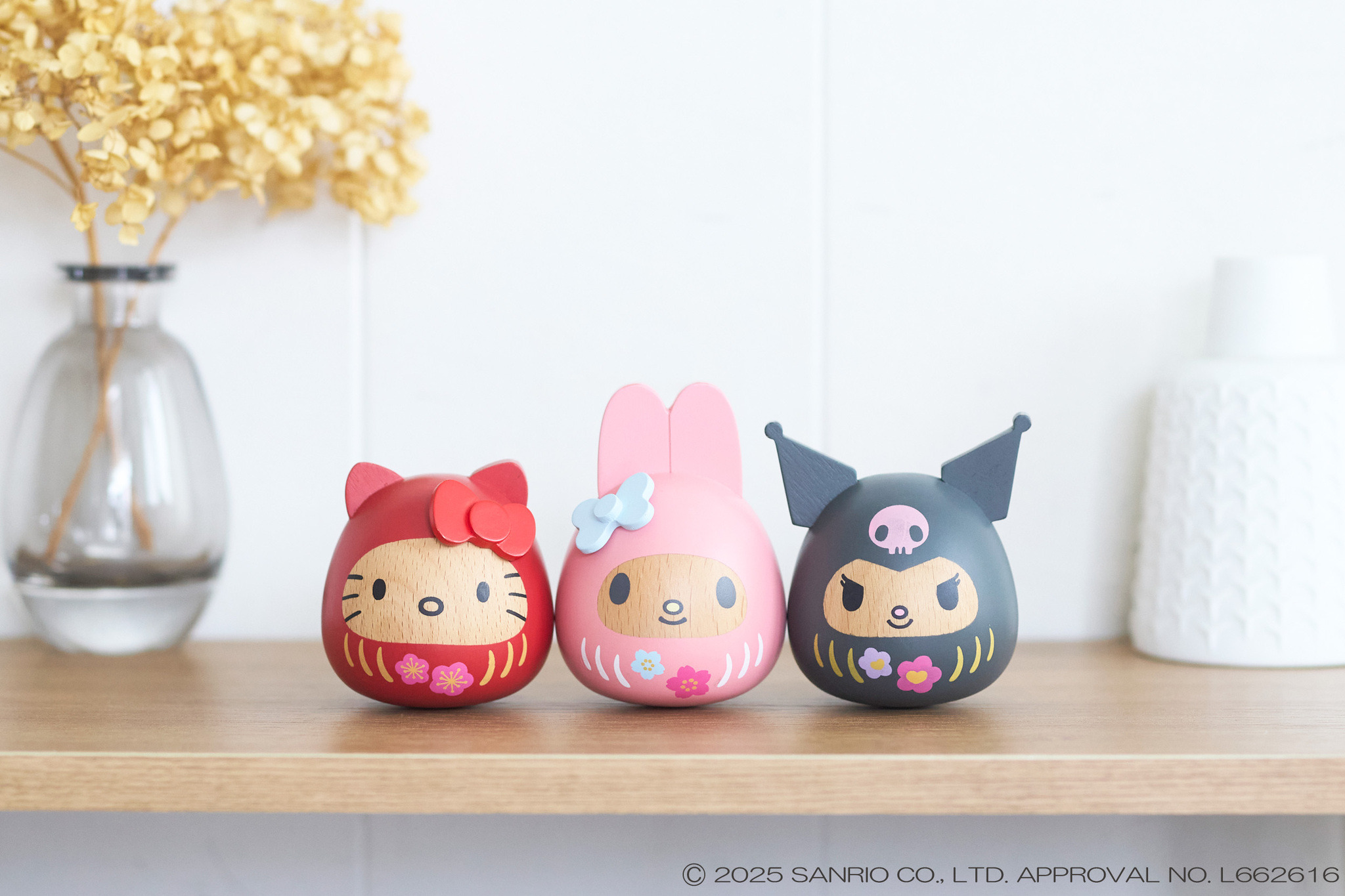 待望の再入荷！】「サンリオ」キティ、マイメロ、クロミのだるまで運気