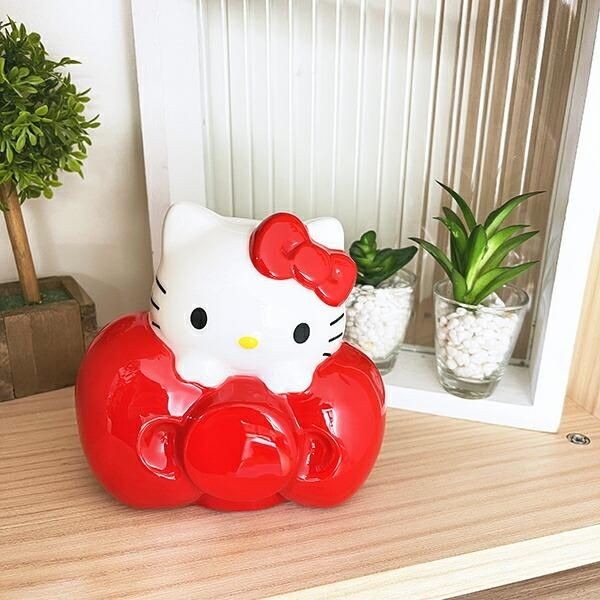 ハローキティのインテリアにも◎な貯金箱が登場♪ 3種ラインナップで 