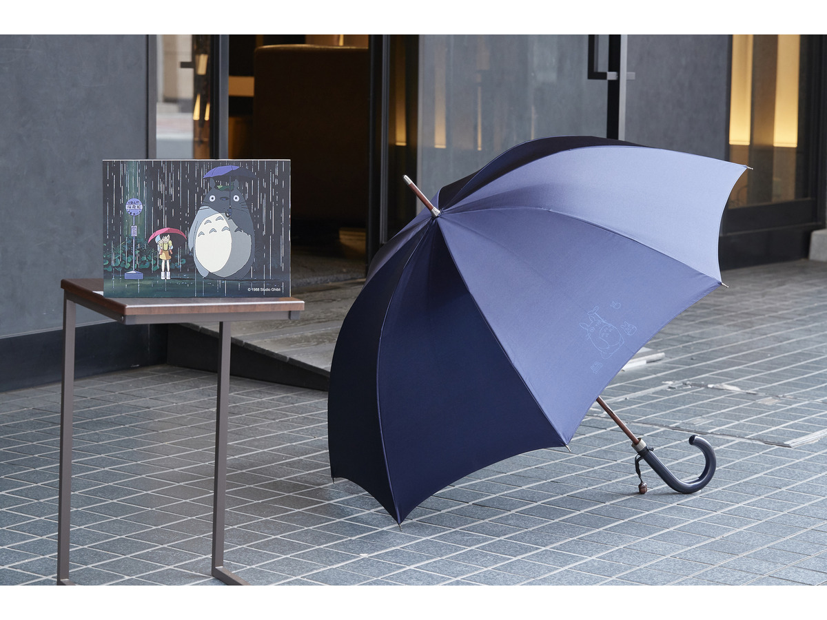 となりのトトロ サツキがバス停でトトロにあげた あの雨傘 が発売決定 アニメ アニメ