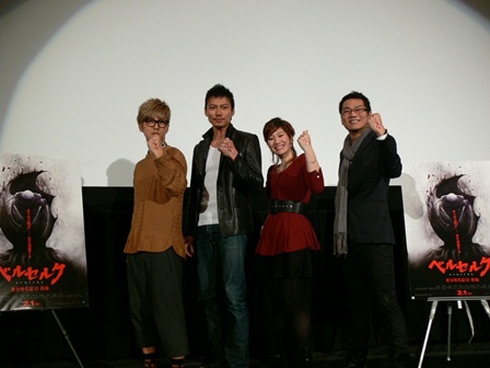 左からグリフィス役の櫻井孝宏さん、ガッツ役の岩永洋昭さん、キャスカ役の行成とあさん、ゾッド役の三宅健太さん