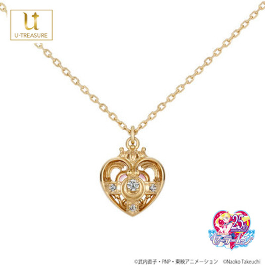 「『美少女戦士セーラームーン』Cosmic Heart Necklace」シルバー・イエローゴールドコーティング 21,600円（税込）/ K18ホワイトゴールド・K18イエローゴールド 95,000円（税込）/ プラチナ950 120,000円（税込）（C）武内直子・PNP・東映アニメーション（C）Naoko Takeuchi